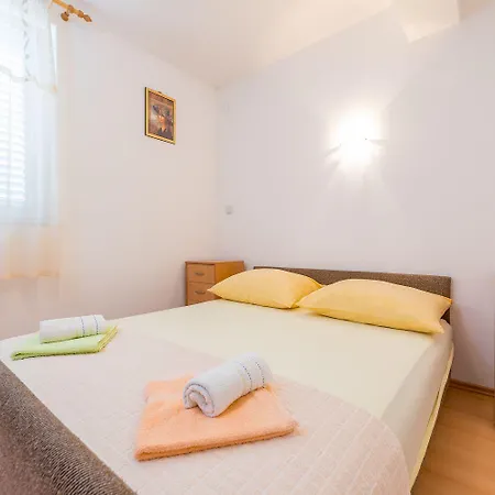 Ferienhaus Mit Klima, Wifi, Bbq Und Garten Baška