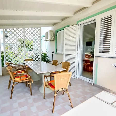 Mit Klima, Wifi, Bbq Und Garten Ferienhaus *